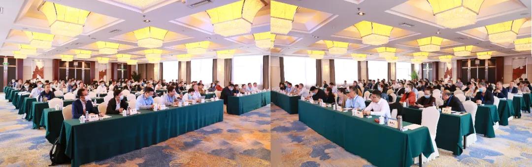 加氣協(xié)會(huì)主辦、東岳機(jī)械承辦的第五屆加氣混凝土行業(yè)總工程師論壇暨2021綠色低碳論壇圓滿召開